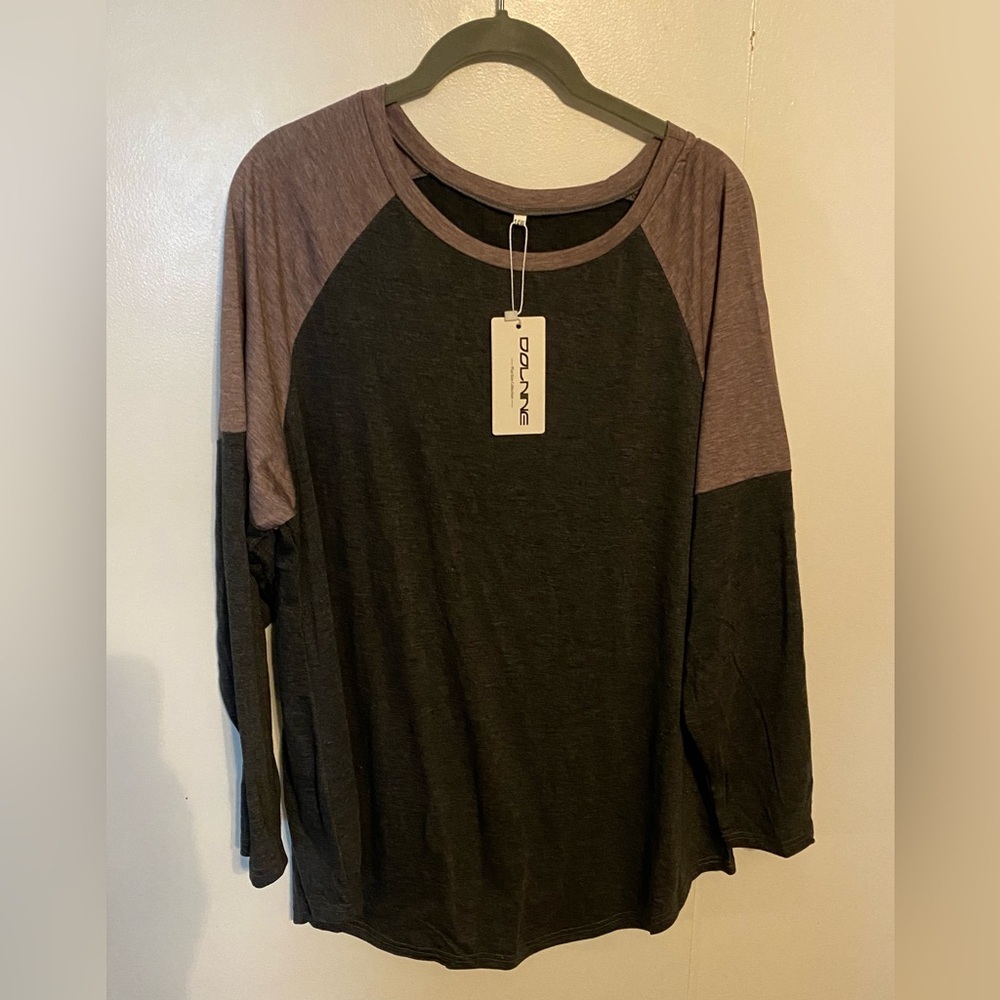 Gray Raglan Sleeve Color Block Sweatshirt - Picture 4 of 7